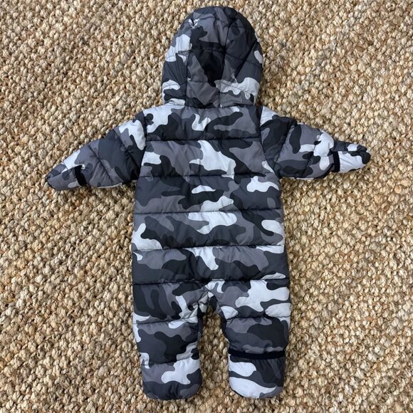 Michael Kors Black Camo Puffer Infant Snowsuit Size 0-6 Months - Picture 3 of 7